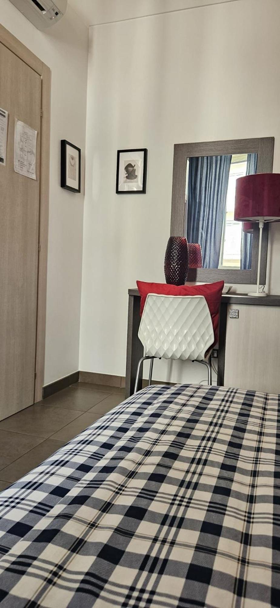 Nova Domus Bed & Breakfast Кастеланета Екстериор снимка